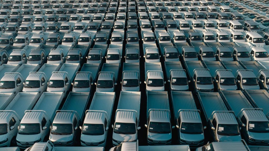 Competencia creciente en la región lleva a Ford a bajar producción