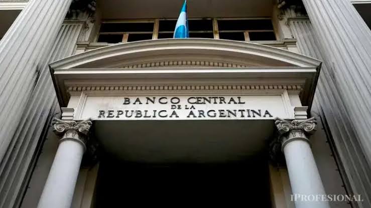 Más protección para los ahorros y la clase media: buscan limitar la emisión del Banco Central para financiar el gasto&nbsp;público